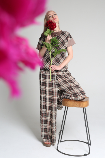 Блуза женская Музыка ветра коричневая