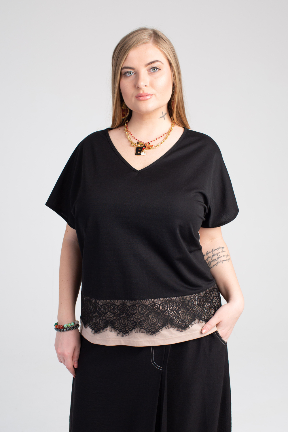 Джемпер женский Кружево чёрный, беж