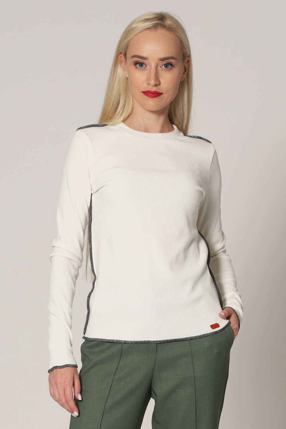 Джемпер женский Ласка молочный