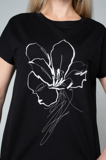 Джемпер женский с вышивкой Цветок весна чёрный