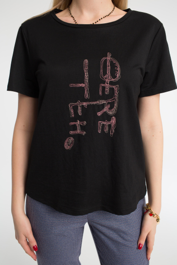 Футболка Веретено черный Вышивка розовый