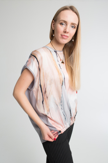 Блуза Живопись пудра