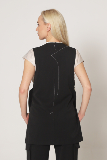 Жилет женский Тайм короткий чёрный