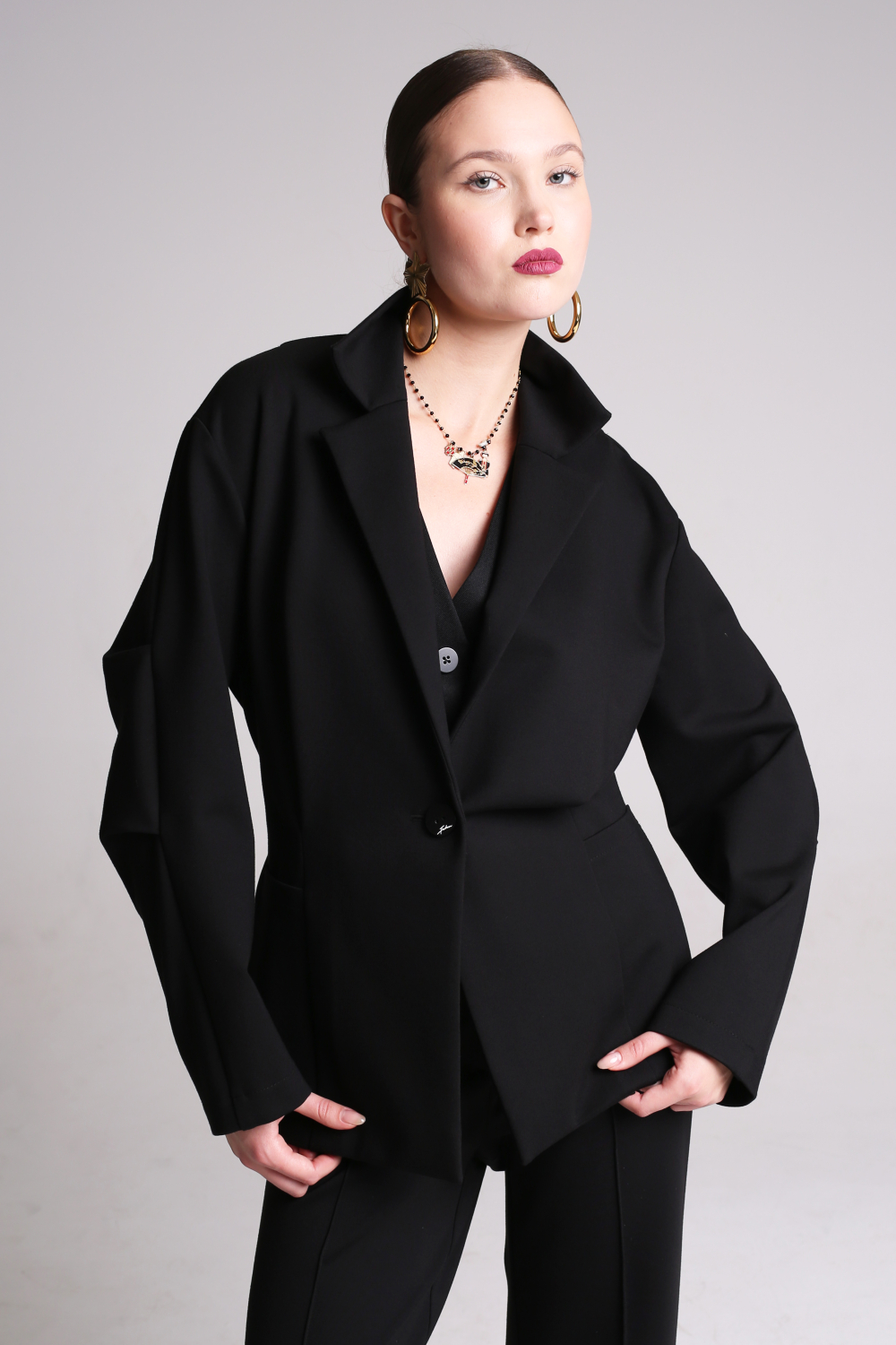 Жакет женский трикотажный фигурный чёрный