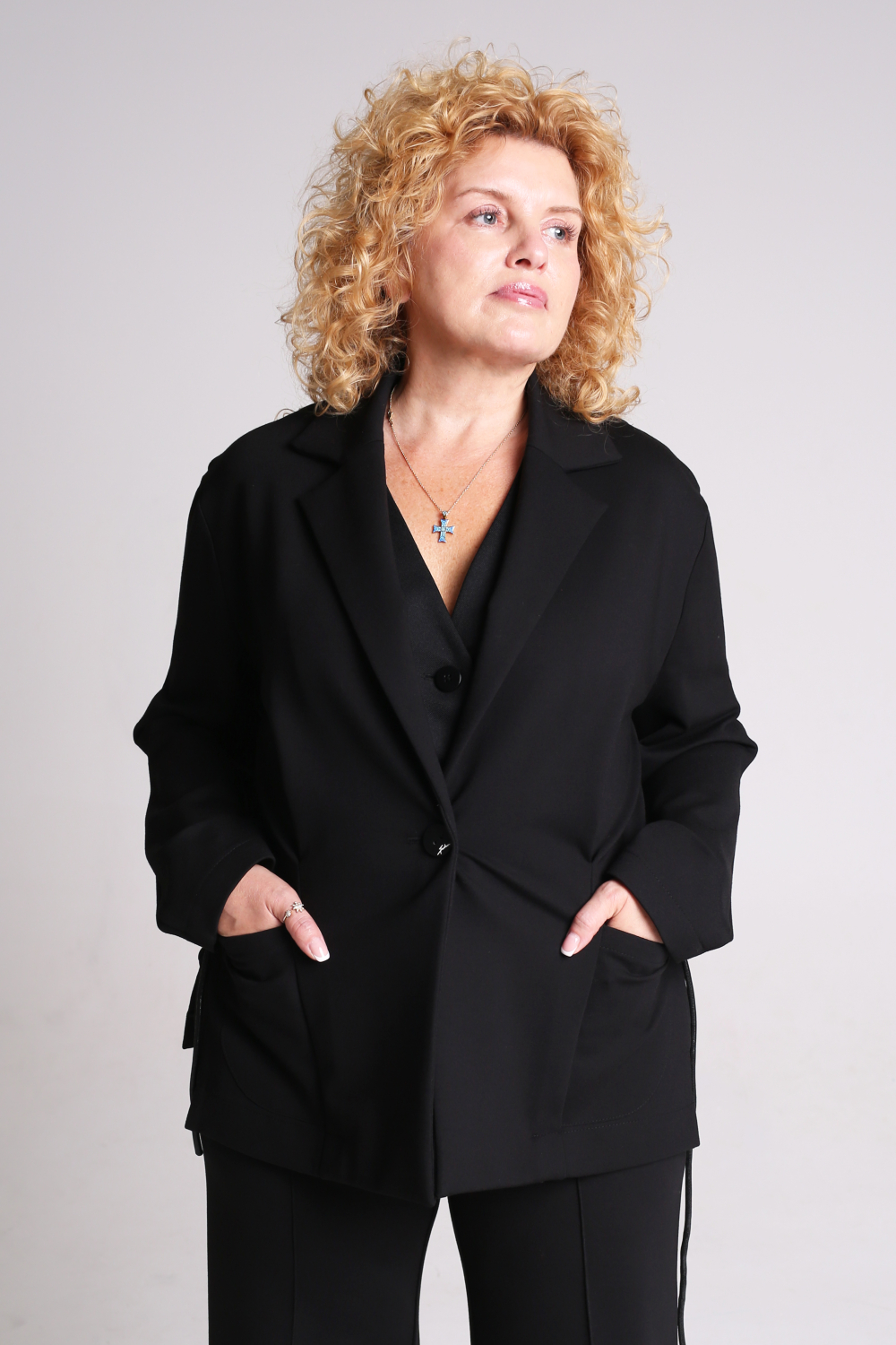 Жакет женский трикотажный фигурный черный