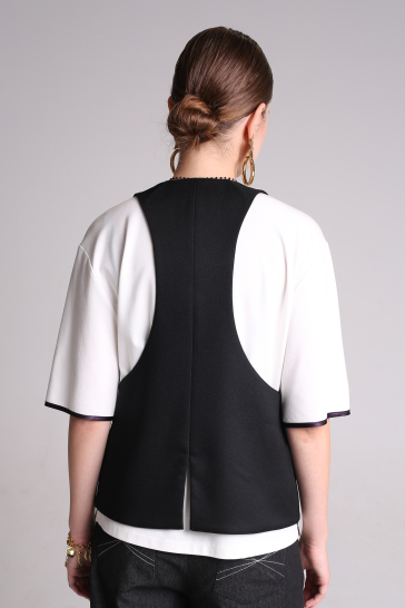Жилет женский фигурный чёрный