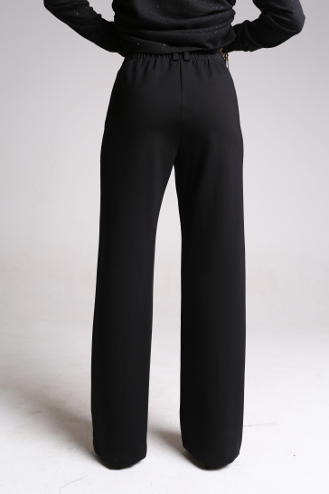 Брюки женские трикотажные со стрелками чёрные