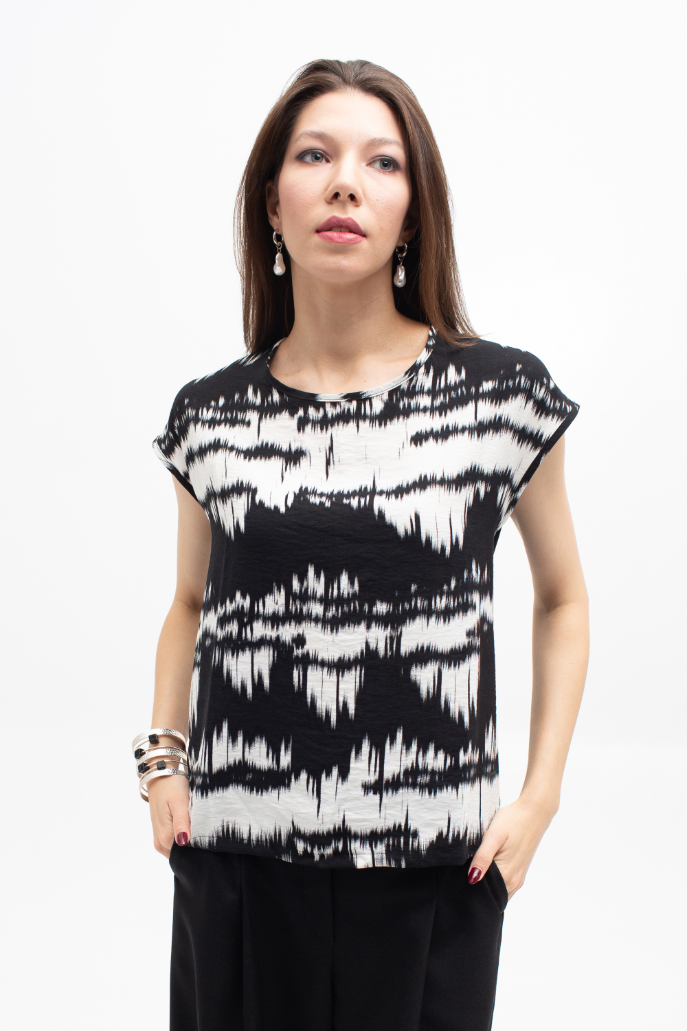 Блуза женская Сияние чёрный с белым