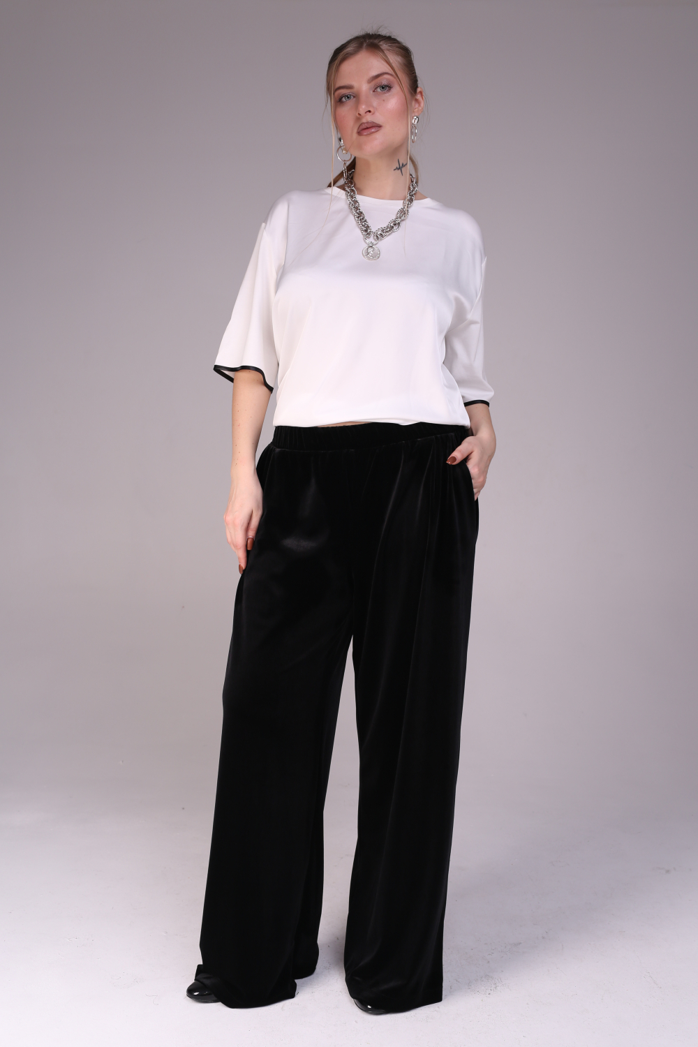 Брюки женские бархатные чёрные