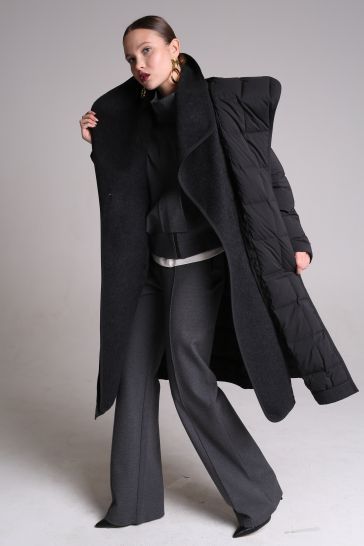 Куртка женская удлинённая пуховая чёрная