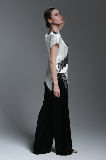 Блуза-туника с кружевом молочный