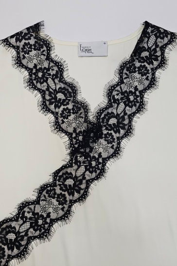 Блуза-туника с кружевом молочный