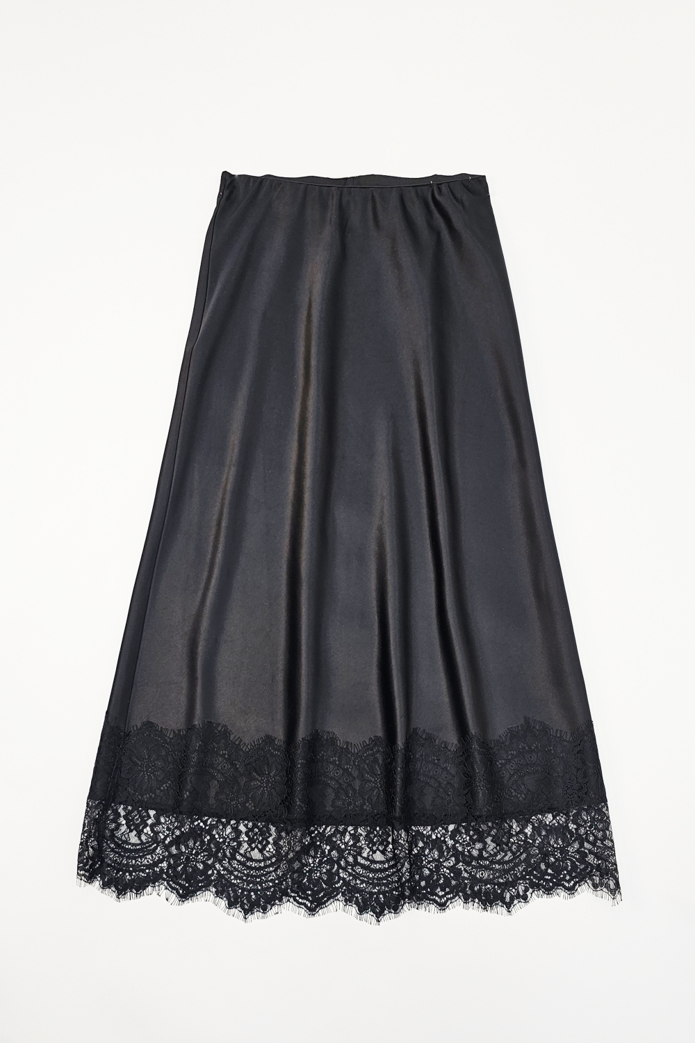 Юбка женская по косой с кружевом чёрная