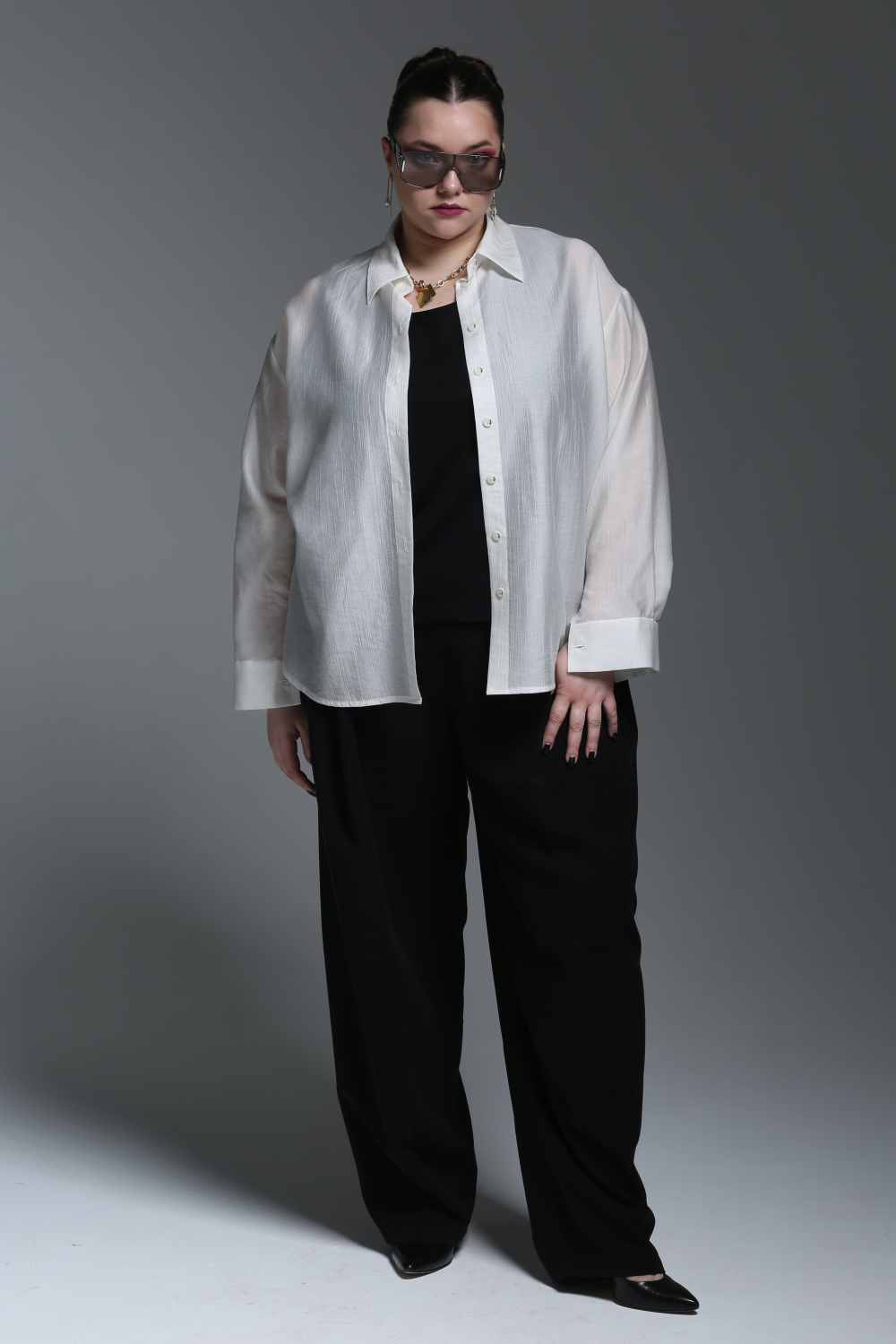 Блуза женская  на пуговицах Улыбка белая